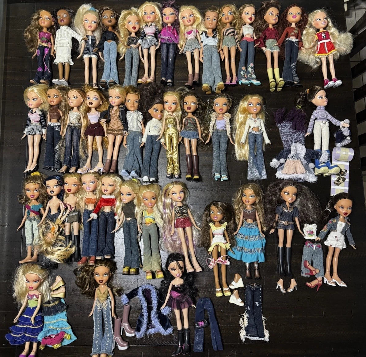 Massive 2001 Lot Vintage Rare Bratz Dolls Clothing Accessories & Shoes. 75 Dolls