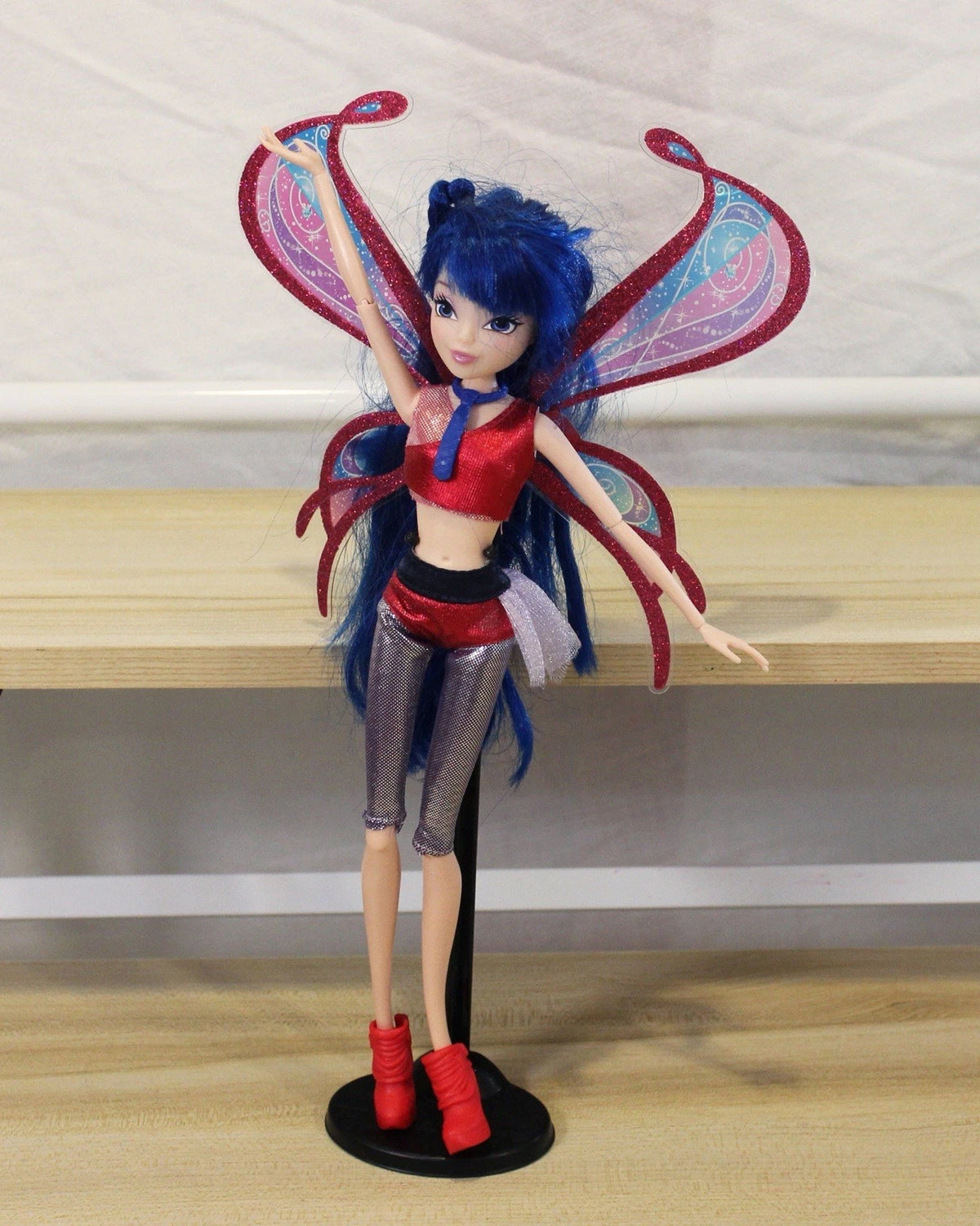 Winx Club Believix Lot of 6 Fashion Dolls, Bloom Stella Flora Musa Aisha Techna