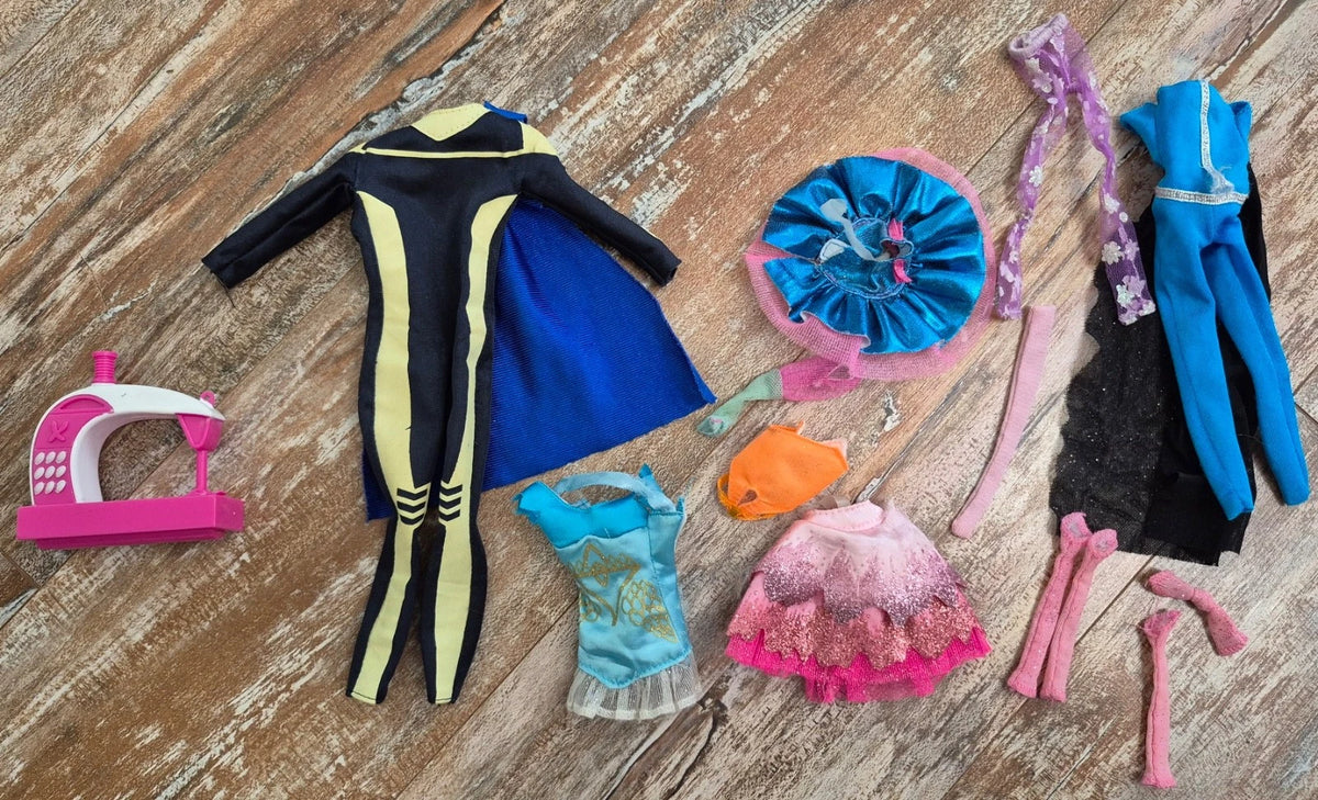 Lot of 19 Winx dolls 2012 - 2014 Believix Bloomix Sirenix Harmonix + accessories