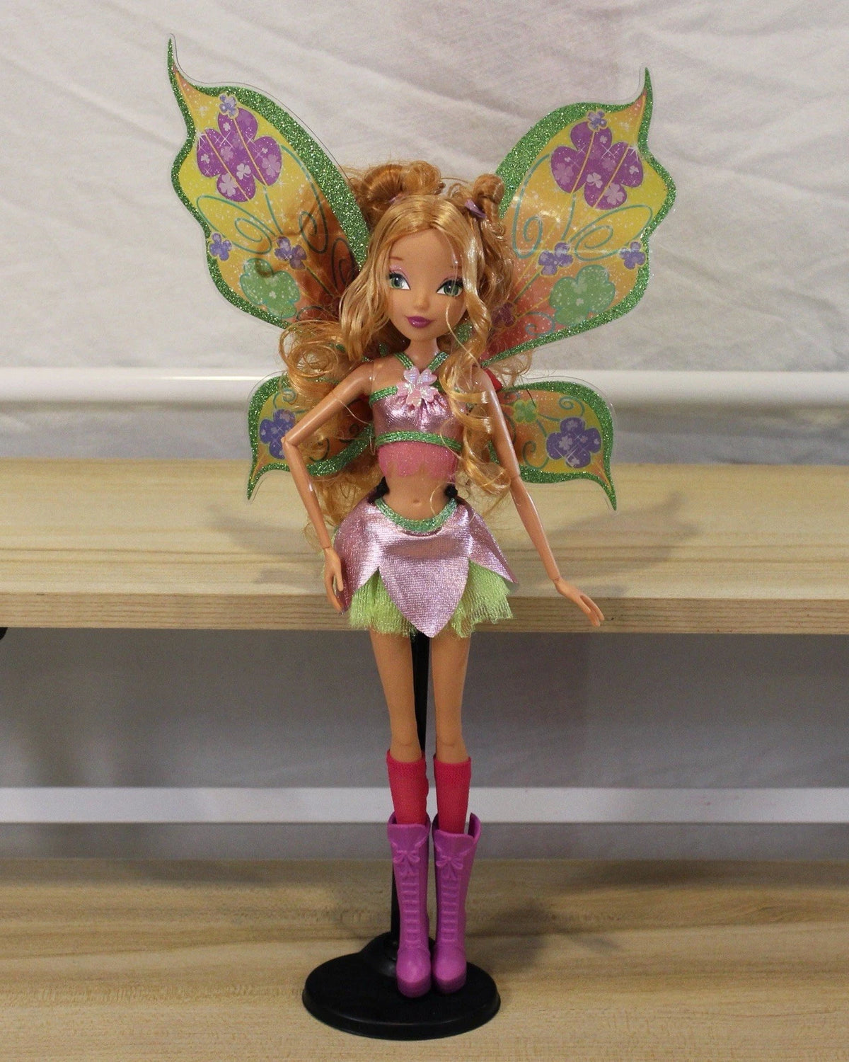 Winx Club Believix Lot of 6 Fashion Dolls, Bloom Stella Flora Musa Aisha Techna