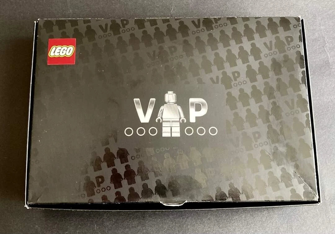 lego star wars 75192 Signed + Vip Card Signed-